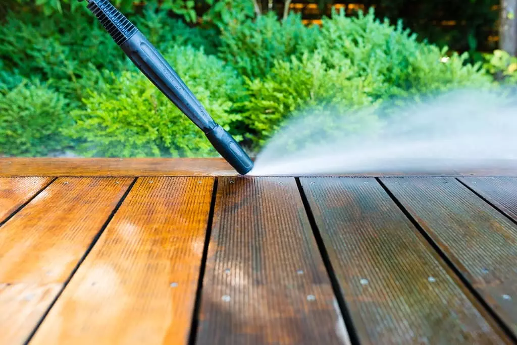 Deck washing for an Auckland home